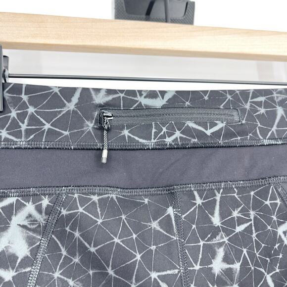 Lululemon Run: Inspire Crop II Full-On Luxtreme Star Crushed Coal Black Size 4 - Picture 11 of 12